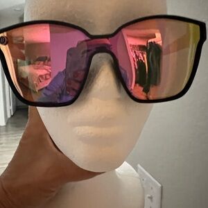 Blenders  Black Sunglasses with Pink Reflective Lenses , NWOT,
